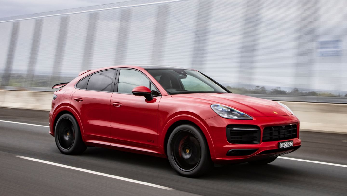 Product Highlights Cayenne GTS Exclusivity, dynamics and roaring V8